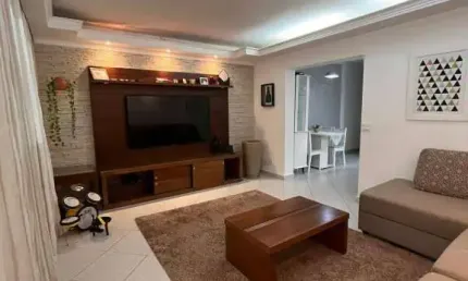 Casa terrea 182 m² 2 dormitorios sendo 1 suite e 2 vagas de garagens