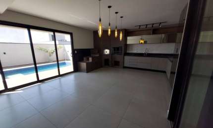 Sobrado Maravilhoso 288 m² 4 Dormitorios 3 Suites Permuta menor Valor ABC