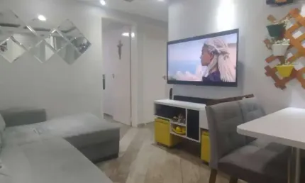 Apartamento Reformado 50 m² 2 Dormitorios e 1 Vaga de Garagem