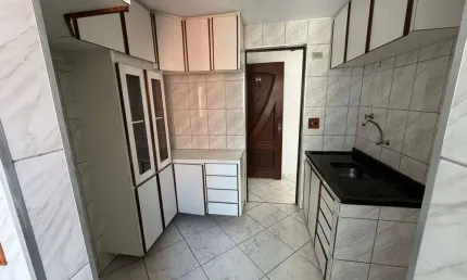 Apartamento Condominio Tiradentes 50m² 2 Dormitorios 2 Vagas de Garagens