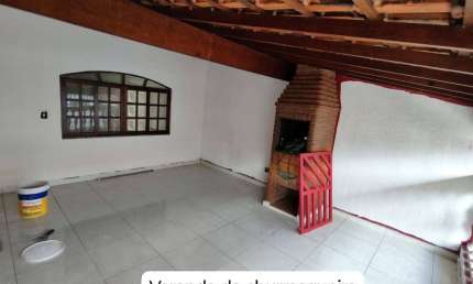 Casa com Salao 280 m² 2 Domritorios sendo 1 Suite 10 Vagas de Garagens
