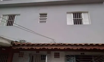 Sobrado Rua sem saida 150 m ² 2 Dormitorios e 2 vagas de Garagens