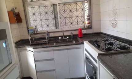 Sobrado com 166 m² Dormitorios sendo 1 Suite e 2 Vagas de Garagens