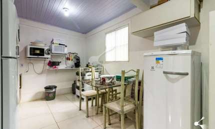 Casa para Venda em Porto Alegre, Bom Jesus, 2 quartos, 2 banheiros, 2 vagas