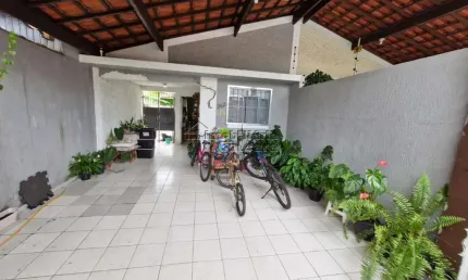 Casa para Venda em Praia Grande, Real, 2 dormitórios, 1 suíte, 2 banheiros, 2 vagas