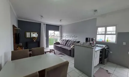Apartamento com 01 dormitório, no Centro do Caiçara, á 300 metros da praia!!!
