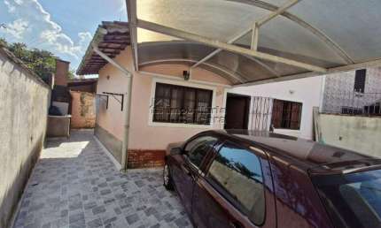 Casa com 01 dormitório, á 300 metros da praia, excelente oportunidade!
