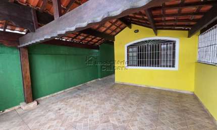 Casa para Venda em Praia Grande, Maracanã, 1 dormitório, 1 banheiro, 1 vaga