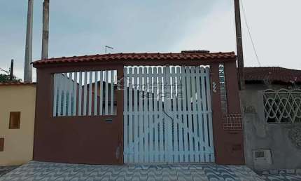 Casa em Mongaguá, excelente oportunidade vem conferir!!