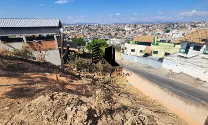 Terreno à venda na Rua Nove, Arvoredo 2ª Seção, Contagem