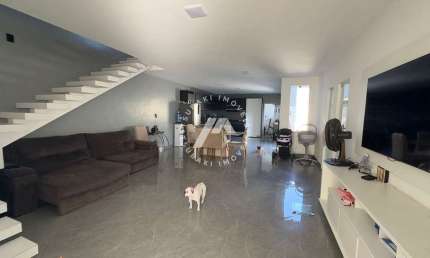 Casa com 5 quartos à venda na Travessa Três, 10, Castanheira, Belém