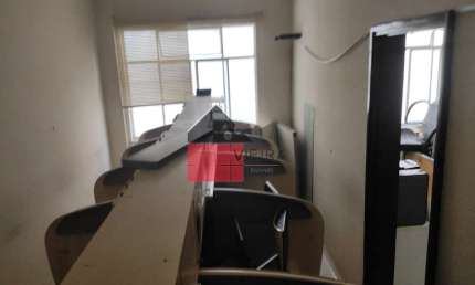 Sala comercial com 4 salas para alugar na Rua Sete de Abril, Centro, São Paulo