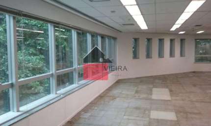 Salão comercial para locação,  muito bem localizado entre estação trianon e brigadeiro, com piso el
