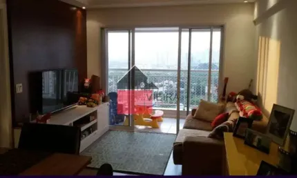 Apartamento mobiliado. 3 quartos, sendo 1 suíte, o terceiro quarto pode ser transformado em escritó