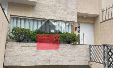 Excelente sobrado no Cambuci, possui 3 andares, 3 suítes .   Sobrado à venda, Cambuci, São Paulo, S