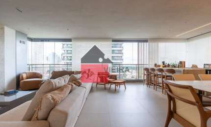 Cobertura  Vista Panoramica, 4 suites, 5 vagas, 410 m2 de area construida muito bem distribuida, à