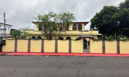 Casa com 10 quartos, 5 suítes, 8 vagas, energia solar, Bairro Parque 10, Localização Top, Manaus - A
