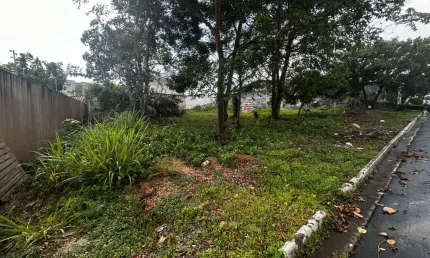 Terreno com 900m², 30x30, Condomínio ponta Negra 1, Ao Lado do DB 24 hs e Colégio Séculos