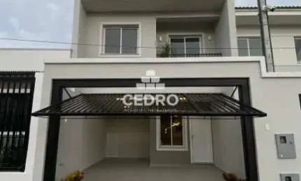 Sobrado mobiliado com 3 quartos, sendo 1 suíte, em Órfãs