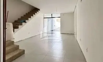 Casa com 3 quartos à venda na Rua Paulo Schneider, Vila Nova, Joinville