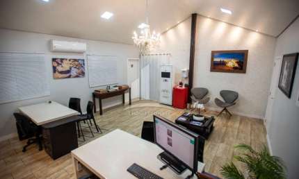 Estabelecimento Comercial e Residencial no bairro Costa e Silva !!