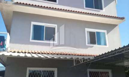 Apartamento no Morro do Meio com sacada com churrasqueira
