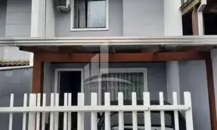 Geminado com 2 quartos na lateral da Rua São Paulo!