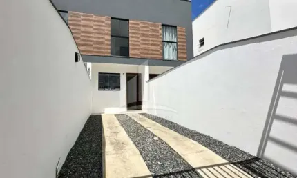 Casa com 2 quartos à venda na Rua Arnoldo Mathias Frederico Liermann, 33, Vila Nova, Joinville