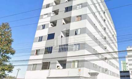 Apartamento com 2 dormitórios (1 suíte) no Costa e Silva!
