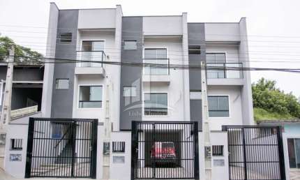 Casa com 3 quartos à venda na Rua Petrópolis, Petrópolis, Joinville