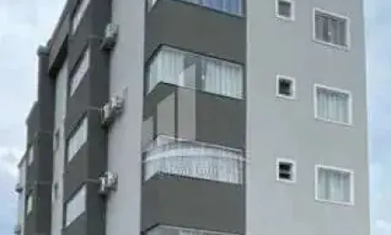 Apartamento no Iririu com churrasqueira na sacada!!
