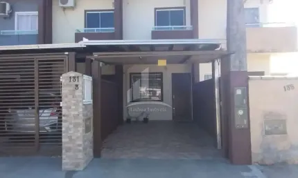 Casa com 2 quartos à venda na Rua Henrique Albrecht, Morro do Meio, Joinville