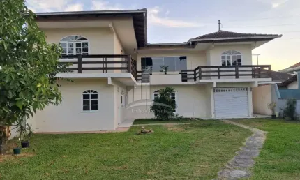 Casa com 3 quartos à venda na Rua Praia Grande, Comasa, Joinville
