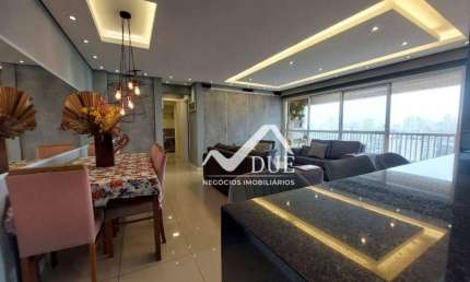 Apartamento em condominio clube, oriinalmente com 3 dormitórios e hoje com sala estendida.  1 vaga de garagem garantida e livre. PORTEIRA FECHADA