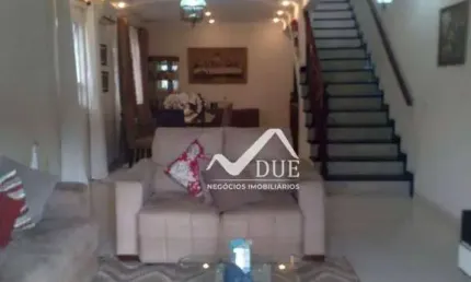 Sobrado com 3 dormitórios com piscina à venda, 274 m² por R$ 1.600.000 - Embaré - Santos/SP