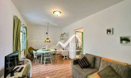 Apartamento  quartos na quadra da praia da Aparecida em Santos