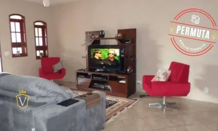 Casa com 2 dormitórios à venda, 243 m² por R$ 800.000,00 - Cidade Nova - Jundiaí/SP