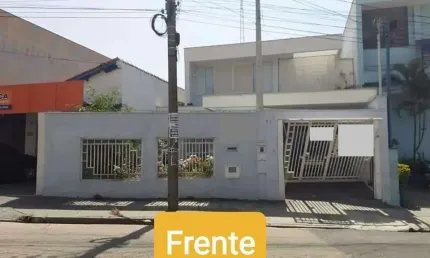 Casa comercial com 4 salas à venda na Rua da Saúde, Vila Vianelo, Jundiaí