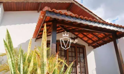 Casa com 4 dormitórios à venda, 232 m² por R$ 990.000,00 - Caxambu - Jundiaí/SP