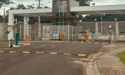 Terreno em condomínio fechado à venda na Avenida Nicola Accieri, Jardim Celeste, Jundiaí