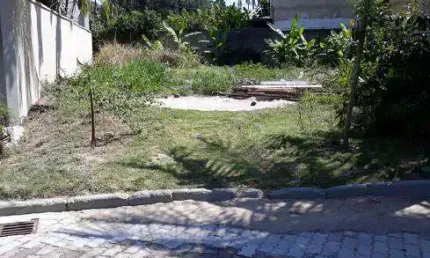 Vendo em Vargem Grande terreno plano 360m em condomínio.