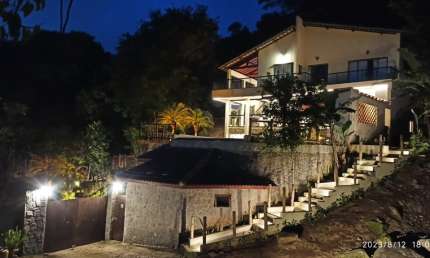 Vendo linda casa duplex em Vargem Grande Rj,com vista deslumbrante