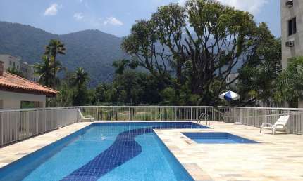 Apartamento com 2 quartos para alugar na Estrada dos Bandeirantes, Vargem Pequena, Rio de Janeiro
