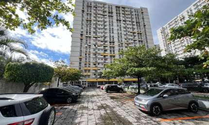 Apartamento com 2 quartos para alugar na Avenida Adolpho de Vasconcelos, Barra da Tijuca, Rio de Janeiro, 50 m2 por R$ 2.500
