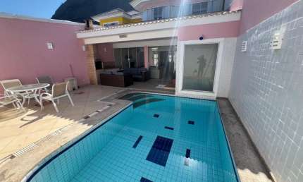 Casa em condomínio fechado com 4 quartos para alugar na Rua Célio Fernandes dos Santos Silva, Vargem Pequena, Rio de Janeiro