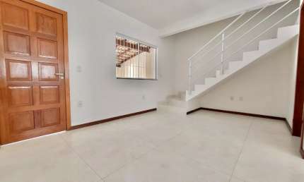 Casa com 2 quartos à venda no Forquilhas, São José 