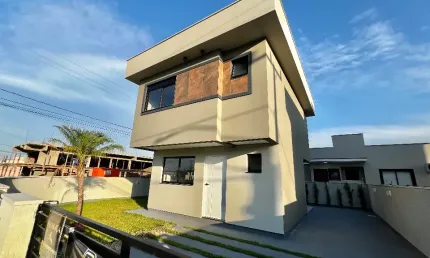 Excelente sobrado em terreno de esquina no bairro vale verde!