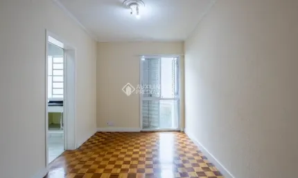 Apartamento de 2 dormitórios no bairro Floresta – Desocupado e pronto para morar!