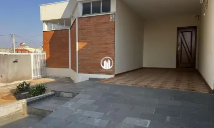 Casa térrea com 3 dormitórios - Parque Brasília - Jundiaí/SP