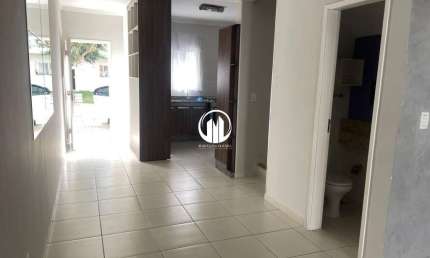 Casa com 3 dormitórios, sendo 1 suíte no Condomínio Residencial Thina - Bairro Medeiros Jundiaí./SP